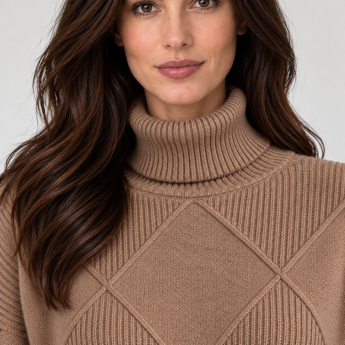 Monvaline diamond-knit turtleneck jumper, Brown, neckline view on approved model
