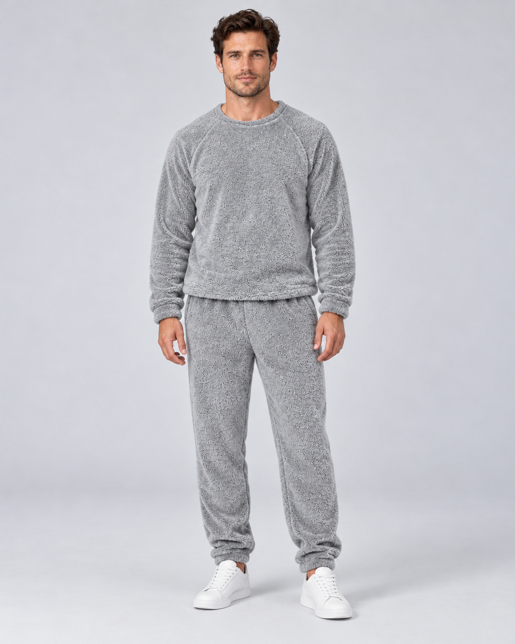 Men's plush fleece jumper and jogger set in light grey, front hero