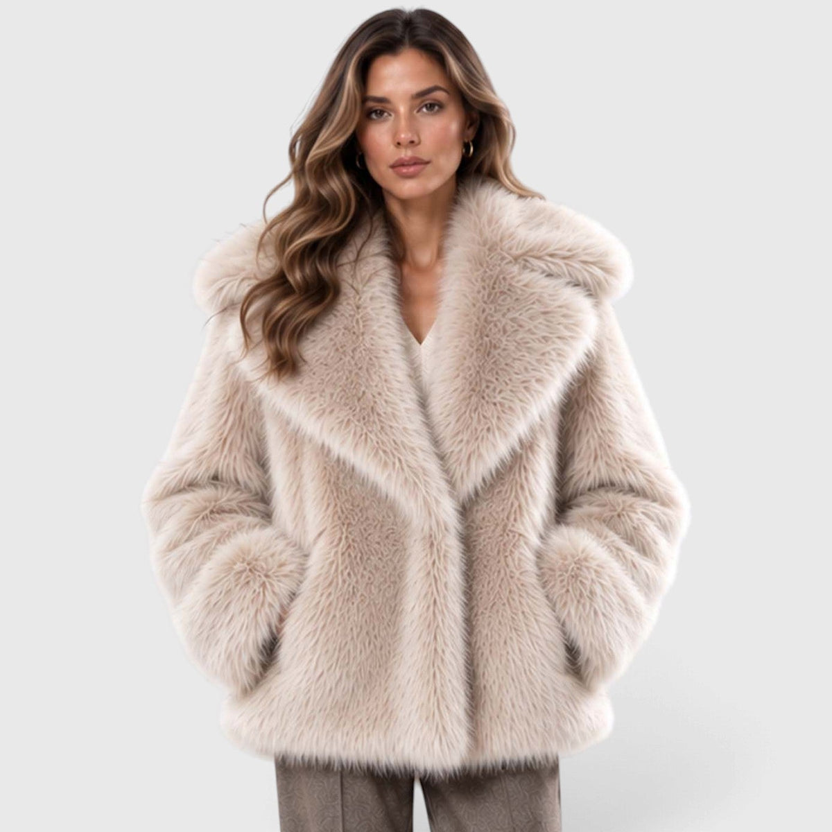 Women's Soft Plush Faux Fur Coat – Short Winter Style