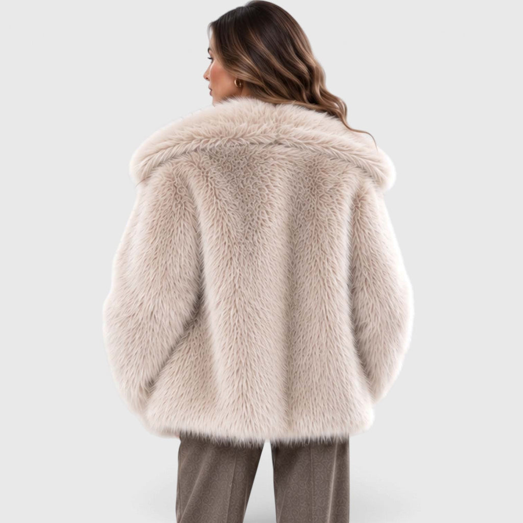 Women's Soft Plush Faux Fur Coat – Short Winter Style