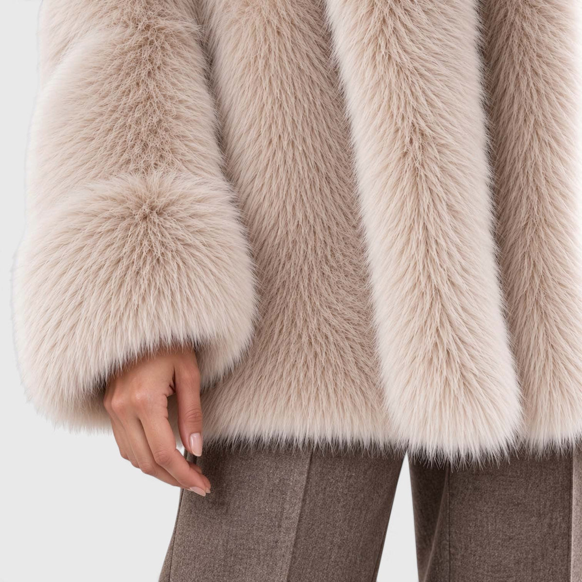 Women's Soft Plush Faux Fur Coat – Short Winter Style