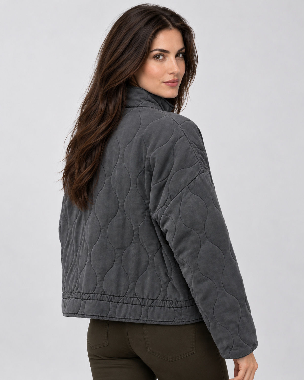 Avery & Mercer AM-US-W02 | Dark Grey | rear-three-quarter | studio product candidate