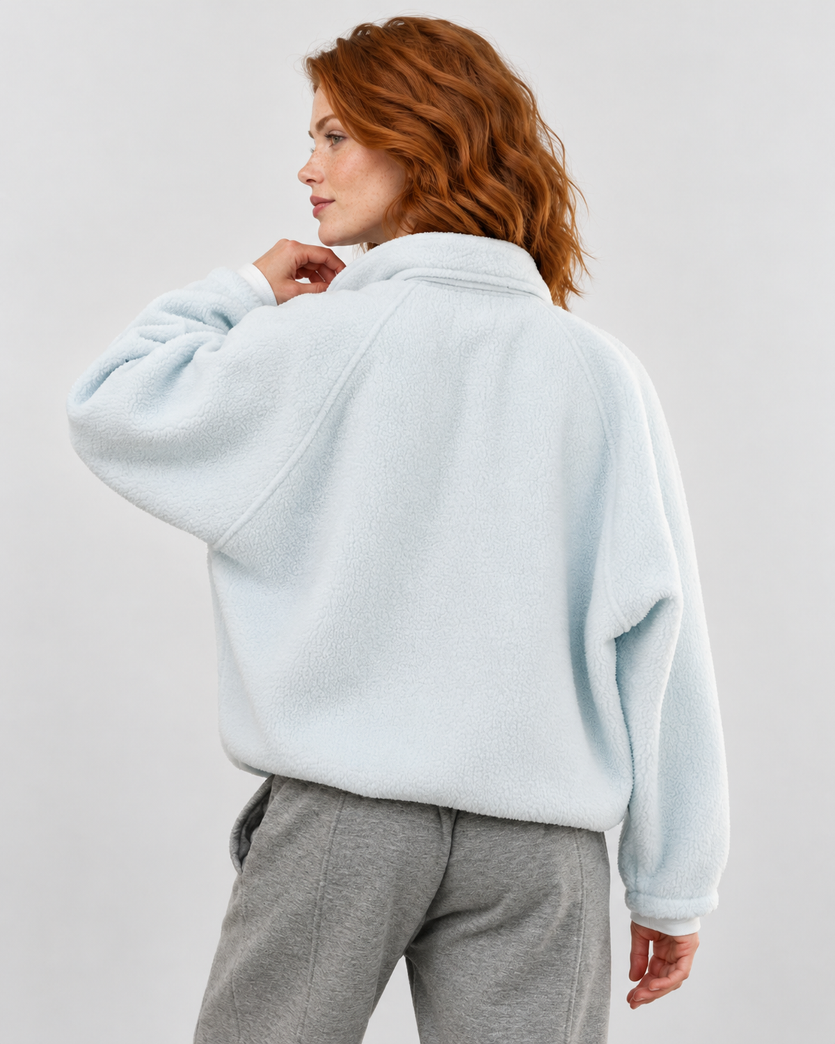 Avery & Mercer AM-US-W03 | White | rear | studio product candidate